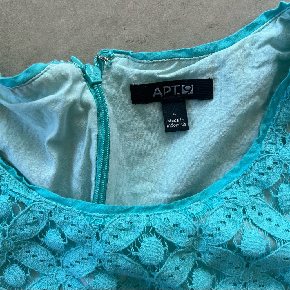 Retro lace dress - Picture 4 of 6